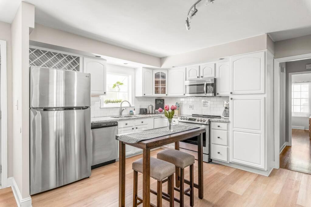 Апартаменти Spotless 4Br Near Clt Uptown, Fast Wi-Fi Шарлотт Екстер'єр фото